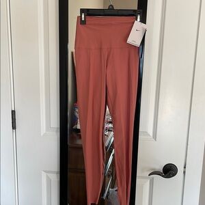 Nike 7/8 length leggings